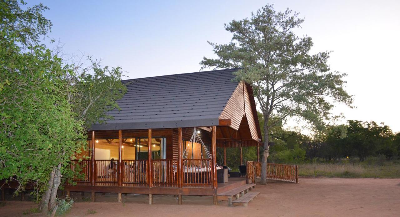 Pezulu Tree House Lodge Hoedspruit Exterior photo